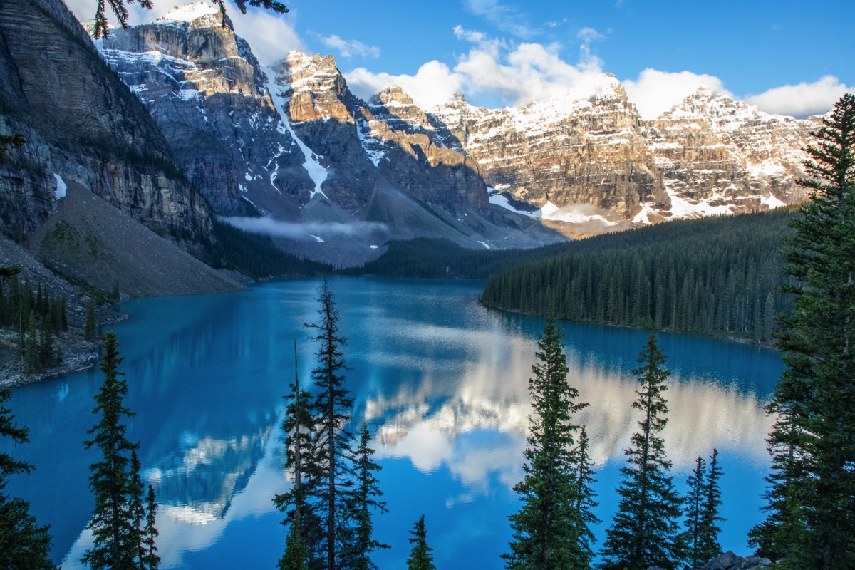 Beautiful sunrise on Moraine Lake
