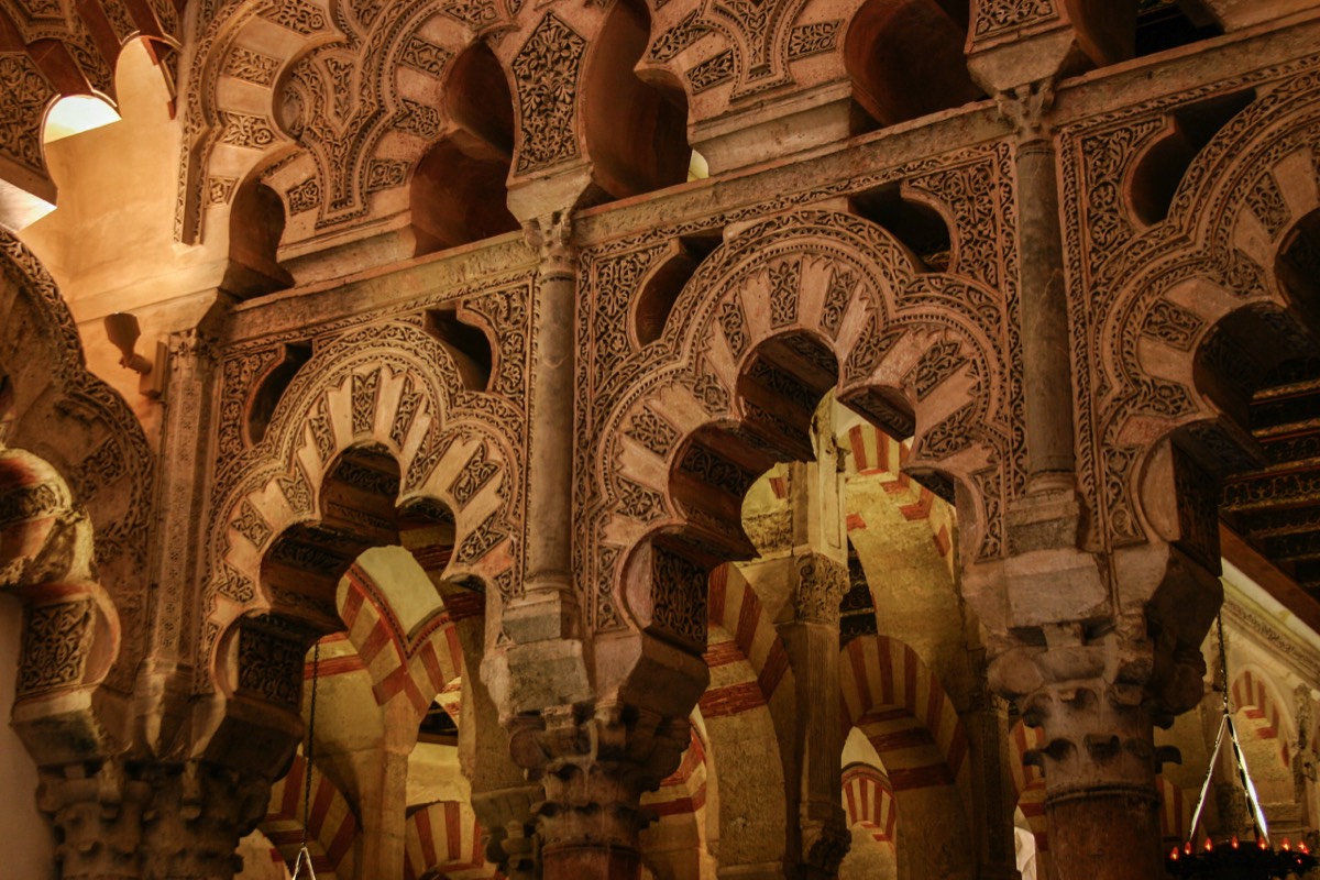Cordoba - Mezquita - Elaborate, complex arches