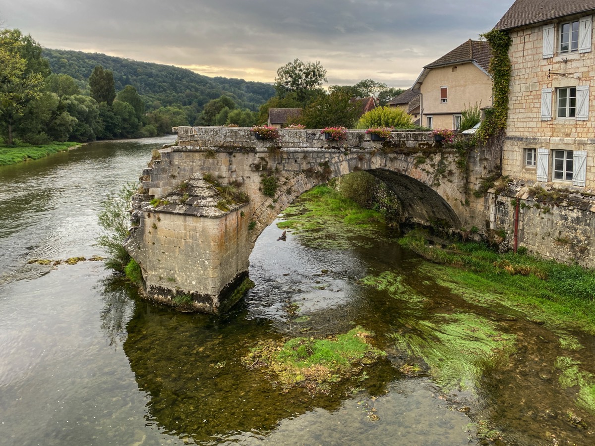 Old bridge, seen from the new one