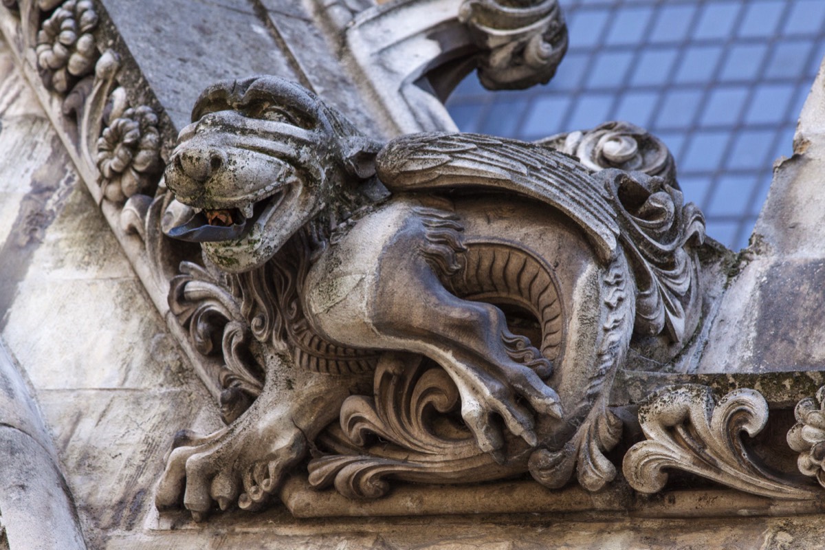 Another gargoyle-like thingie