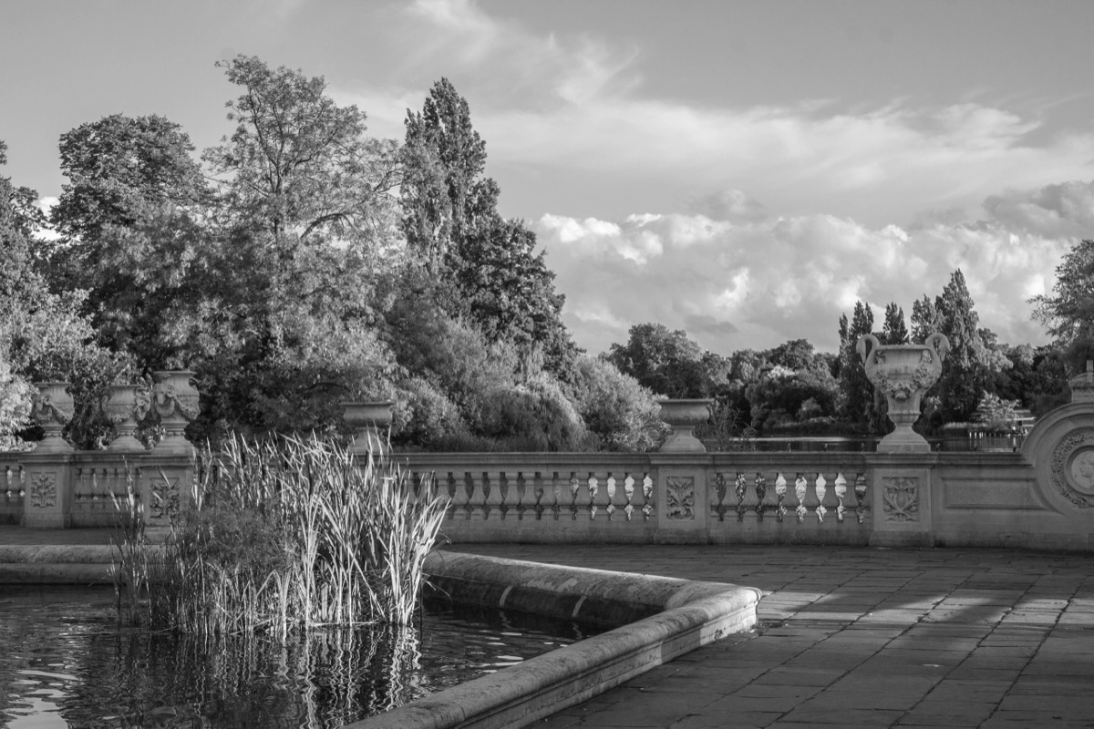 Italian Gardens in black & white