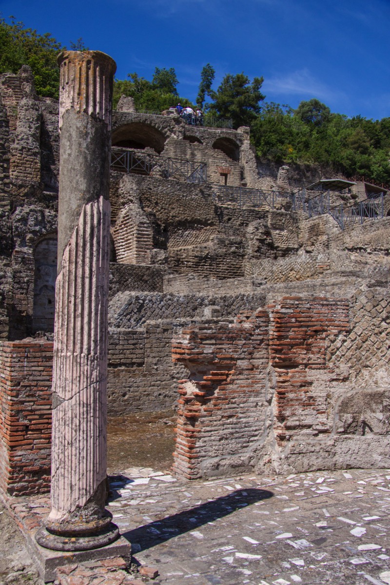 Baia - lone column