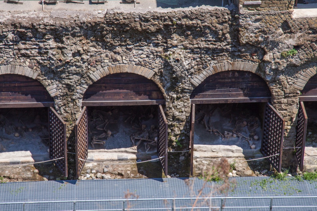Herculaneum - Waiting in vain for the boats to come