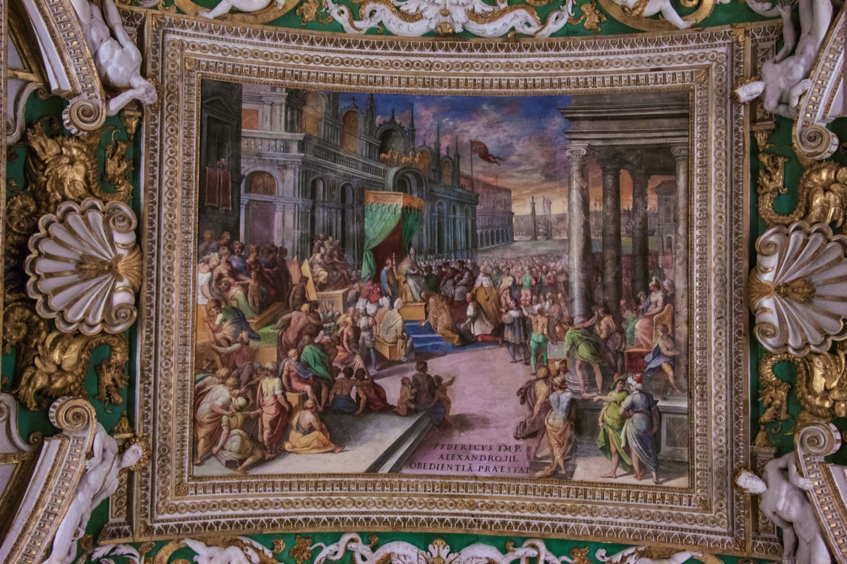 Ceiling detail
