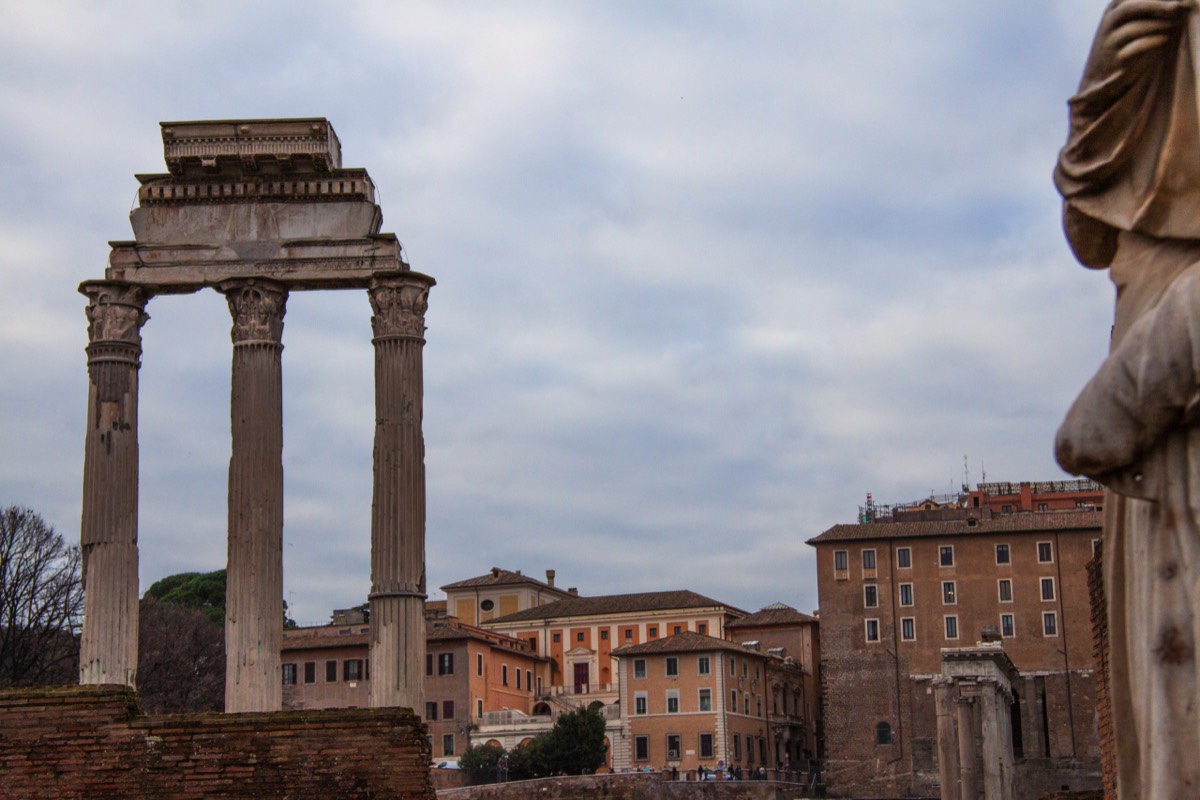 i(c)onic columns