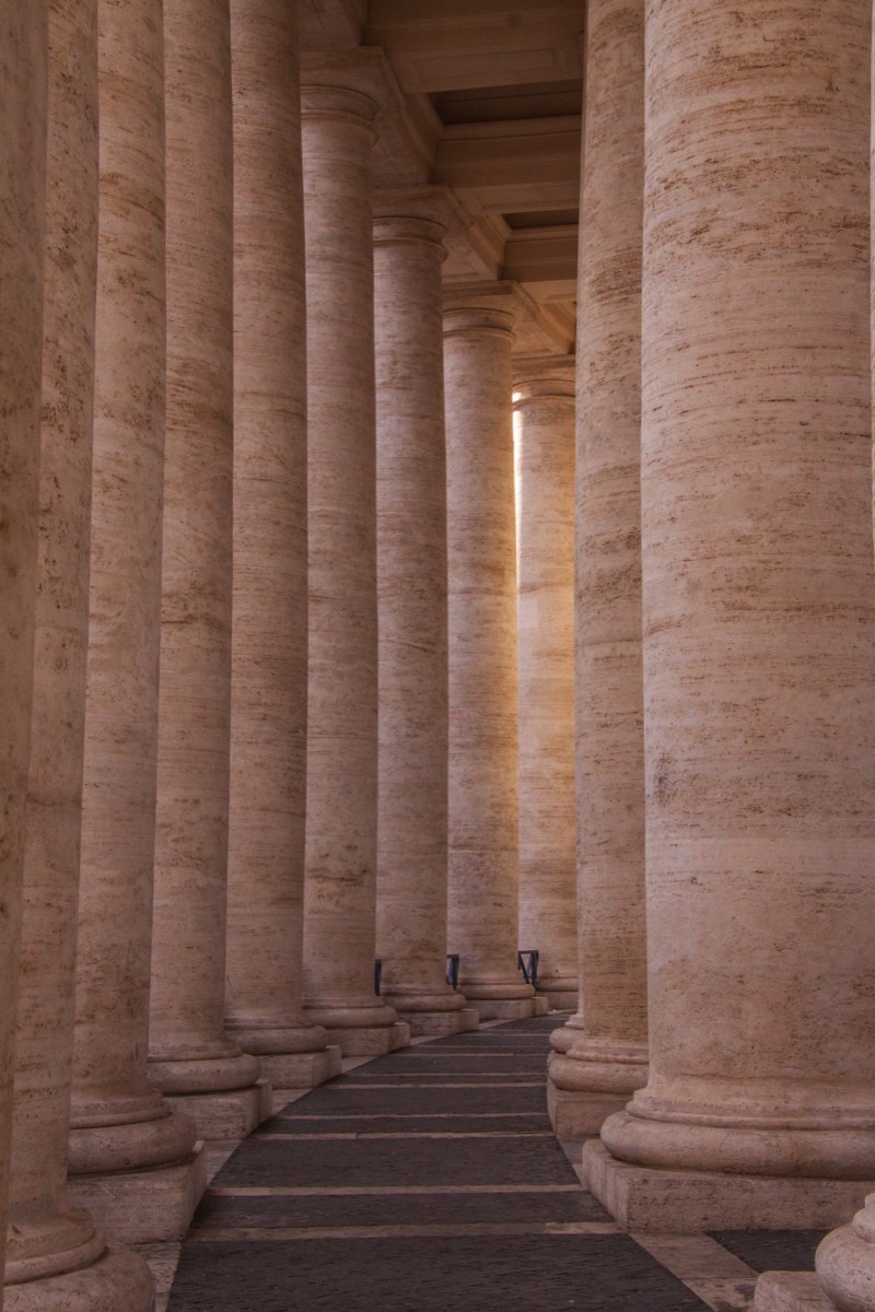 The small colonnade: deserted