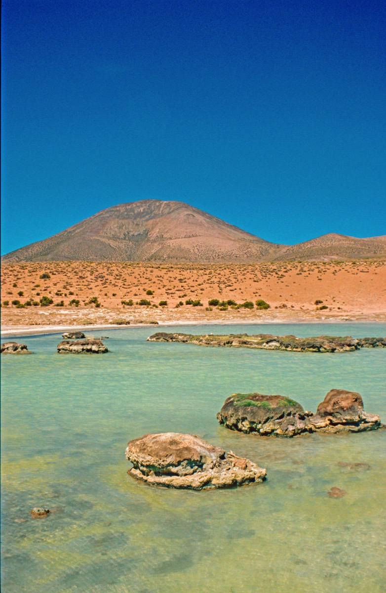 Polloquere hot springs