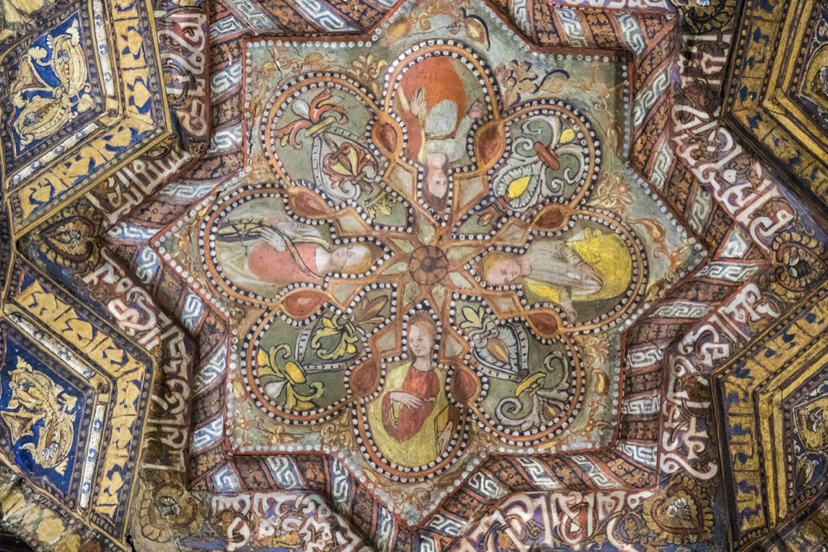 Detail of the ceiling