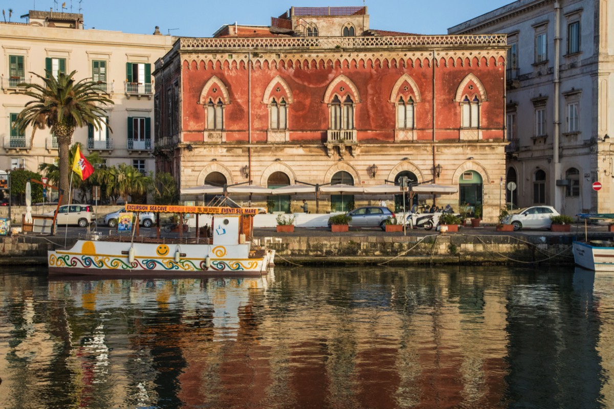 Syracuse - entering Ortygia